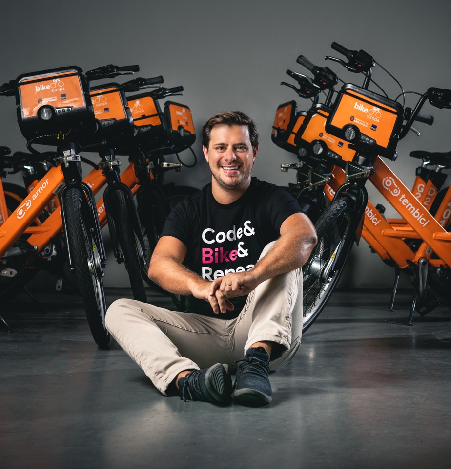 Tomás Tembici, CEO da locadora de bicicletas, diz que o período de euforia das startups acabou, o que exige adaptação