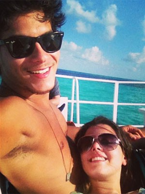 Arthur Aguiar e Giovanna Lancellotti durante férias de verão em Cancun (Foto: Reprodução/Instagram)