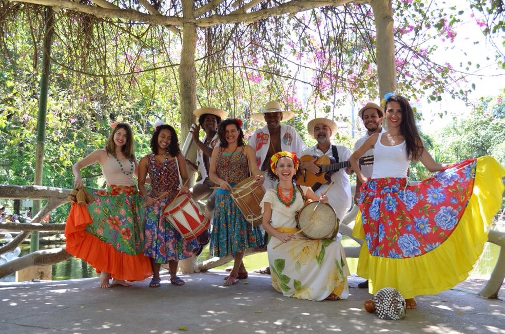 Companhia Roseira D'água participa de arraiá em Niterói — Foto: Divulgação