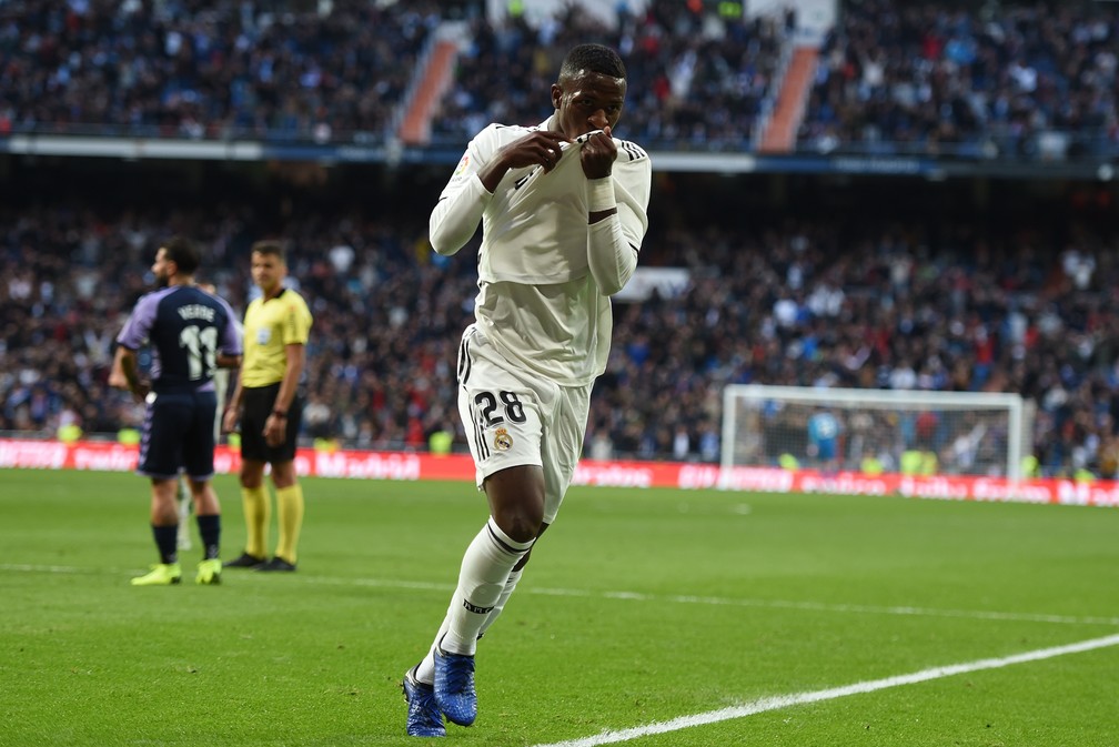 Vinicius Junior marcou seu primeiro gol pelo Real Madrid — Foto: Denis Doyle/Getty Images