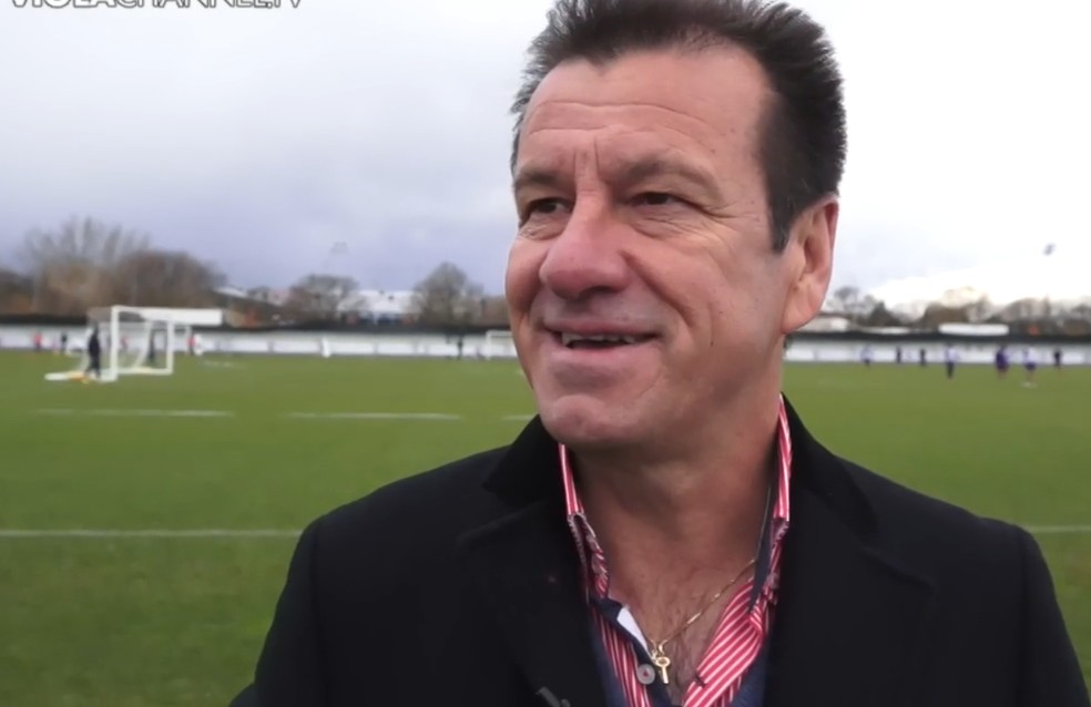 Dunga elogia Vitor Hugo em entrevista no CT da Fiorentina (Foto: Reprodução/Viola Channel TV)