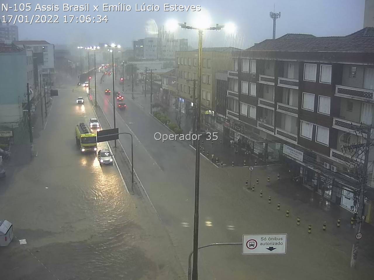 Chuva provoca transtornos no trânsito em Porto Alegre e Região Metropolitana