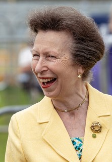 Anne Elizabeth Alice Louise, 72, é a segunda filha de Elizabeth e Philip. Sob o título de Princesa Real, agora passa a ser a 16ª na linha de sucessão ao trono