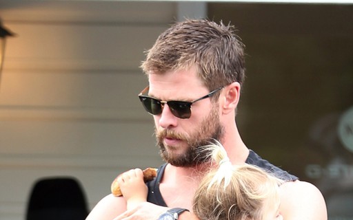 Ator que vive Thor mostra lado paizão em café da manhã com Miley Cyrus -  Quem
