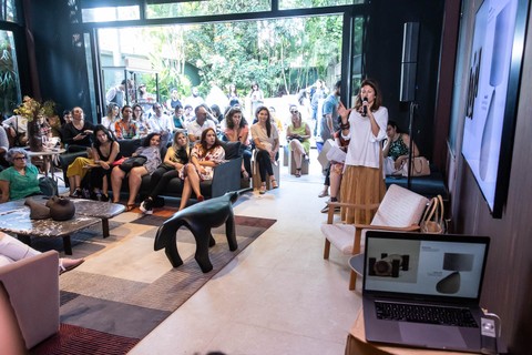 Taissa Buescu, diretora de redação Casa Vogue, comandou a palestra "Highlights do Design 2019"