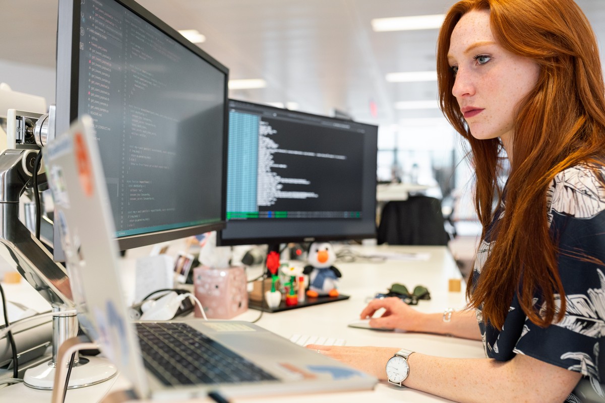 Carreira em TI: por onde começar a buscar o primeiro emprego em tecnologia | Tecnologia