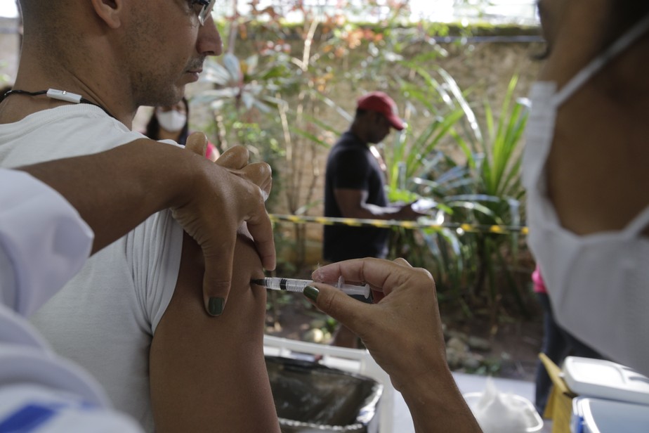 Vacinação contra a covid-19  no Rio de Janeiro
