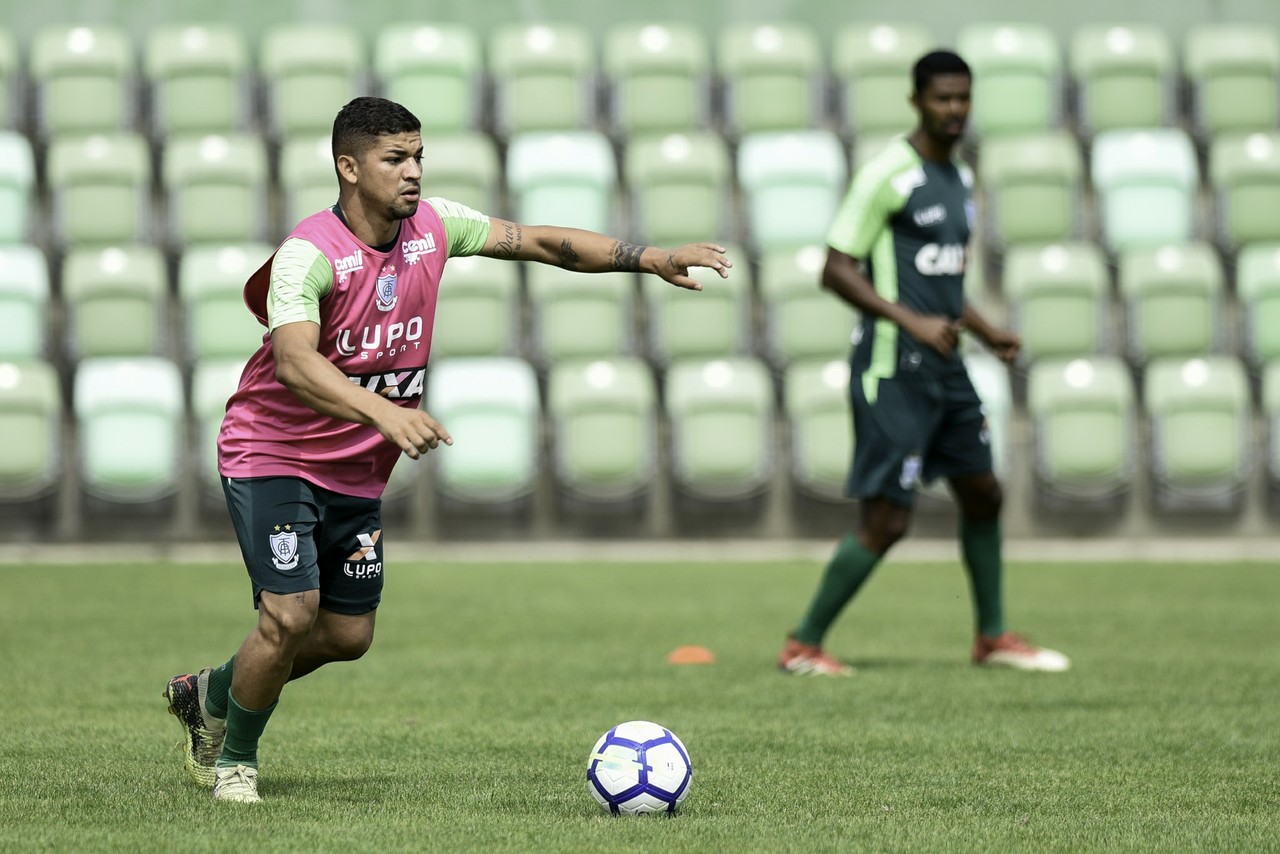 América-MG rescinde contrato com Judivan, e Cruzeiro busca novo destino para o atacante
