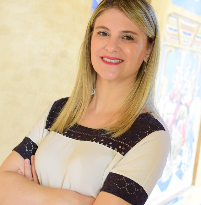 Alline Cezarani, da Rede Santa Catarina: hospitais têm realizado operações cardiológicas e de cabeça e pescoço — Foto: Divulgação