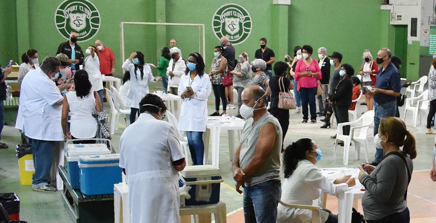 Vacinação contra Covid-19 é feita no Sport e na zona rural neste sábado em Juiz de Fora