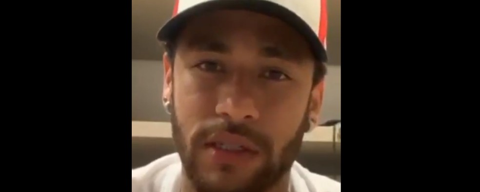 Neymar postou vídeo em rede social defendendo-se da acusação de estupro e dizendo ser vítima de tentativa de extorsão — Foto: Reprodução/Instagram