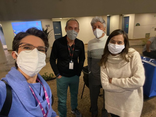 Os jornalistas Sandra Annenberg, José Roberto Burnier, Caco Barcellos e Graziela Azevedo (Foto: Reprodução/Instagram)