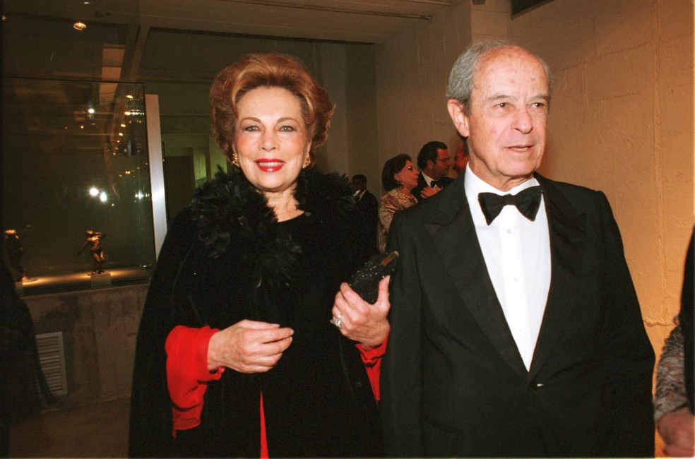 O banqueiro e empresário Aloysio Faria com a esposa Clea Dalva Faria. Foto de agosto de 1999 — Foto: Renata Jubran/Estadão Conteúdo/Arquivo