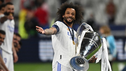 Marcelo dá adeus ao Real Madrid: 'Saio com a cabeça em pé'