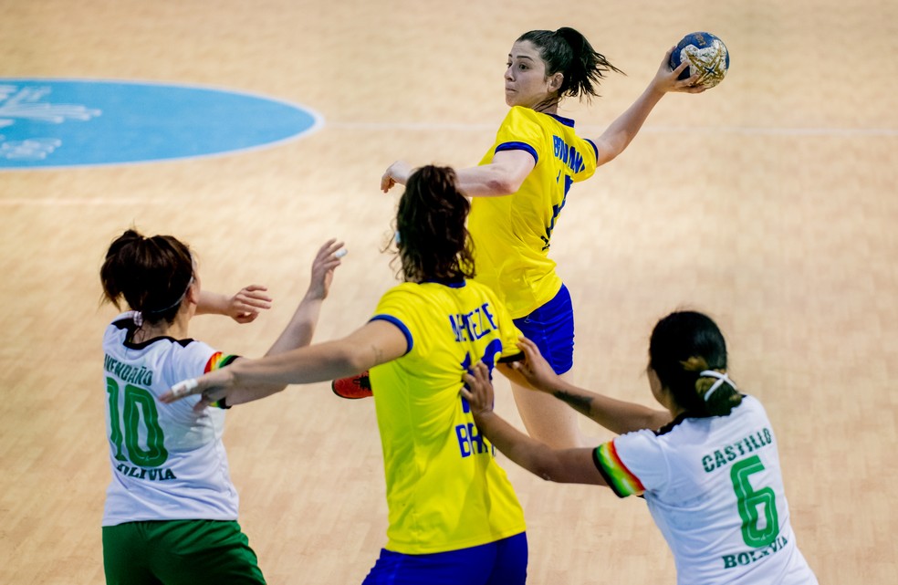Brasil goleia Bolívia no handebol — Foto: Wander Roberto/COB