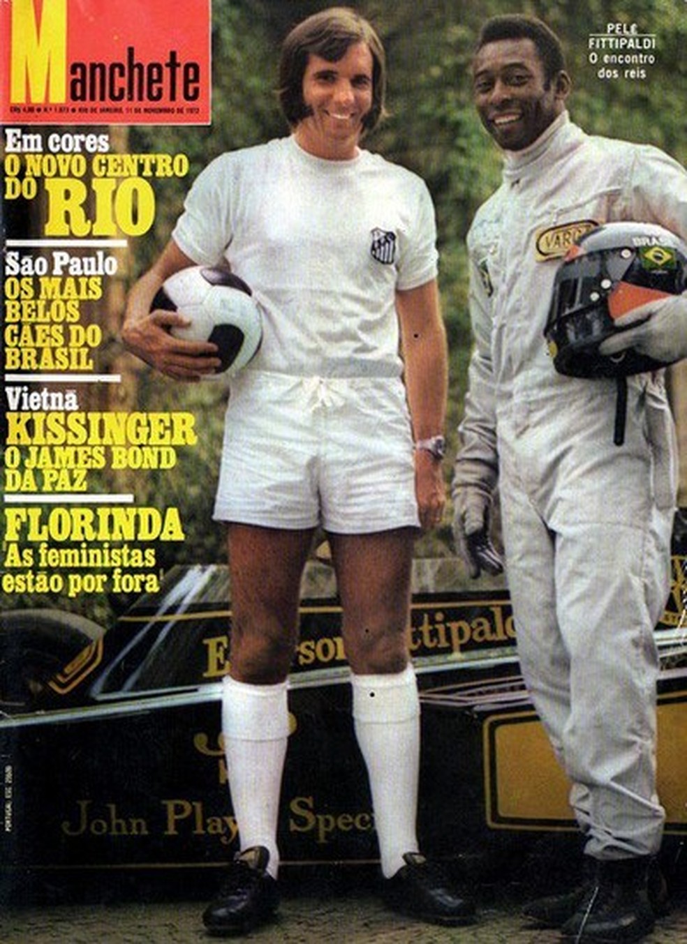 Emerson Fittipaldi e Pelé trocaram de roupa para posar para capa de revista — Foto: Reprodução/Manchete