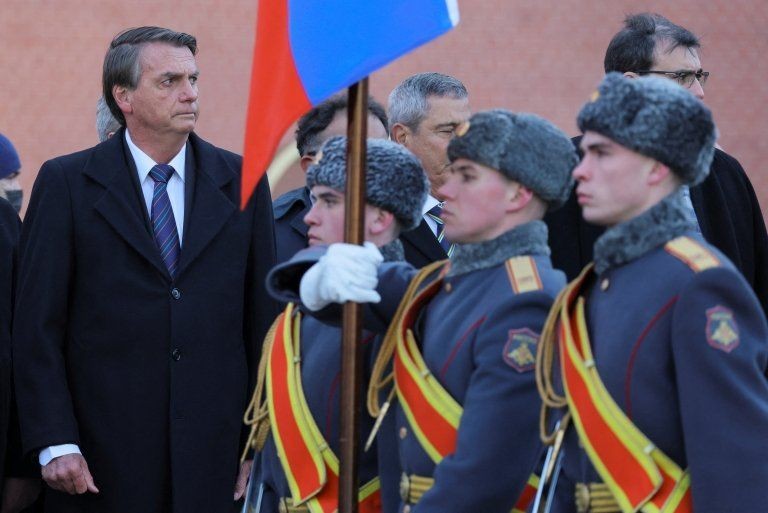 Bolsonaro e Putin têm reunião marcada para esta quarta-feira (Foto: Reuters via BBC News)
