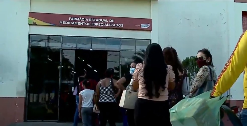 Pacientes sofrem com a falta de medicamentos de alto custo em farmácia especializada do Maranhão — Foto: Reprodução/TV Mirante