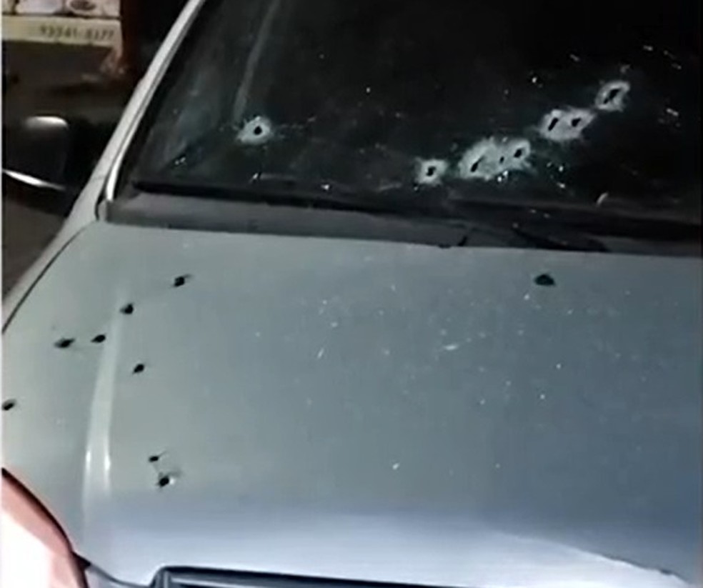 Jovem é baleado durante briga em bar de Ilhéus — Foto: Reprodução/TV Santa Cruz