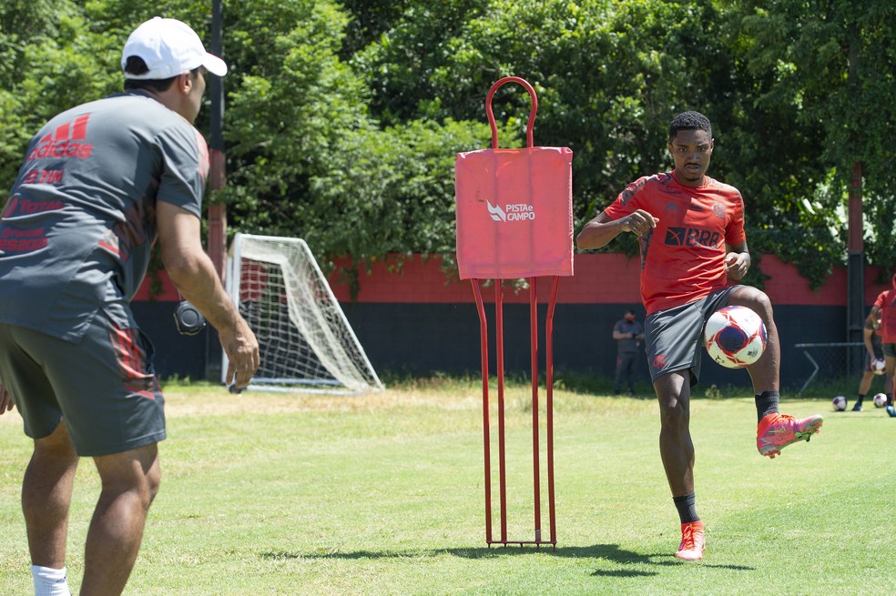 Vitinho Flamengo &mdash; Foto: Alexandre Vidal / Flamengo