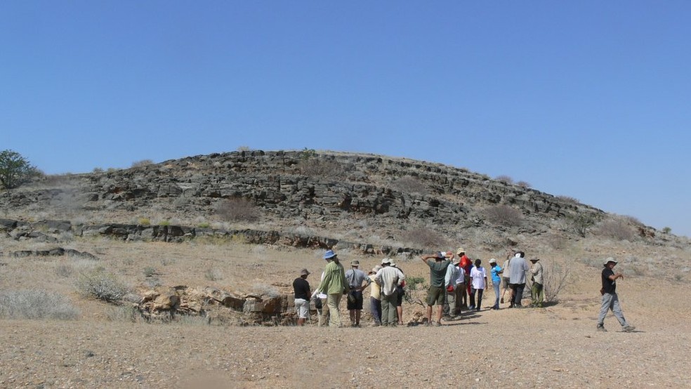 Formações rochosas na Namíbia deram as pistas para que cientistas concluíssem que por ali passavam blocos de gelo em alta velocidade, em direção ao Brasil — Foto: Universidade da Virgínia Ocidental