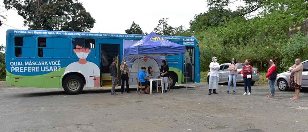 Agentes de saúde testaram moradores em Cubatão (SP) — Foto: Divulgação/ Prefeitura de Cubatão