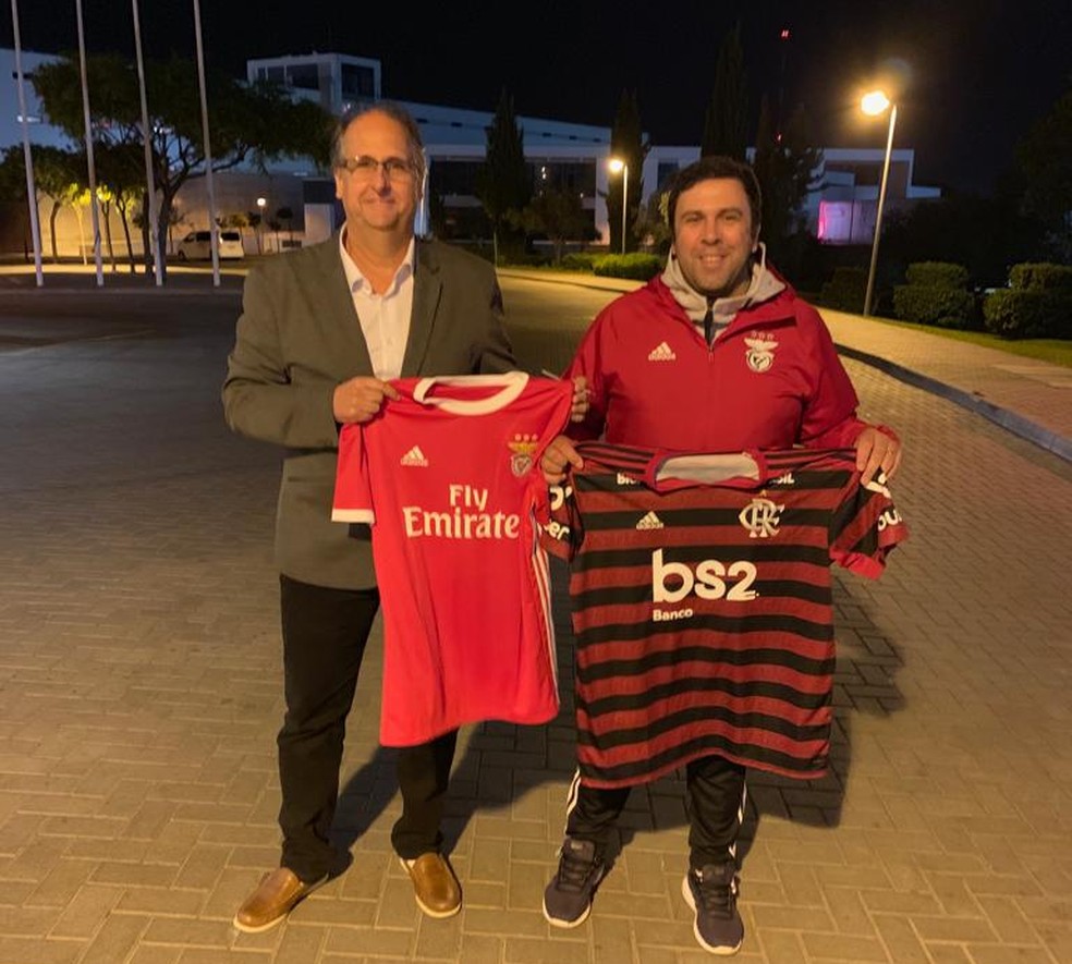 Carlos Noval em visita ao Benfica — Foto: Arquivo Pessoal