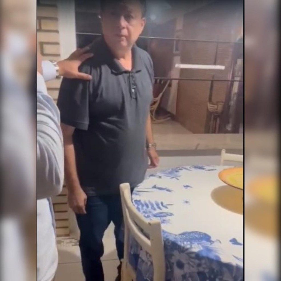 Carlos Alberto Gomes Bezerra é suspeito de ter matado ex mulher e o atual dela. — Foto: Reprodução