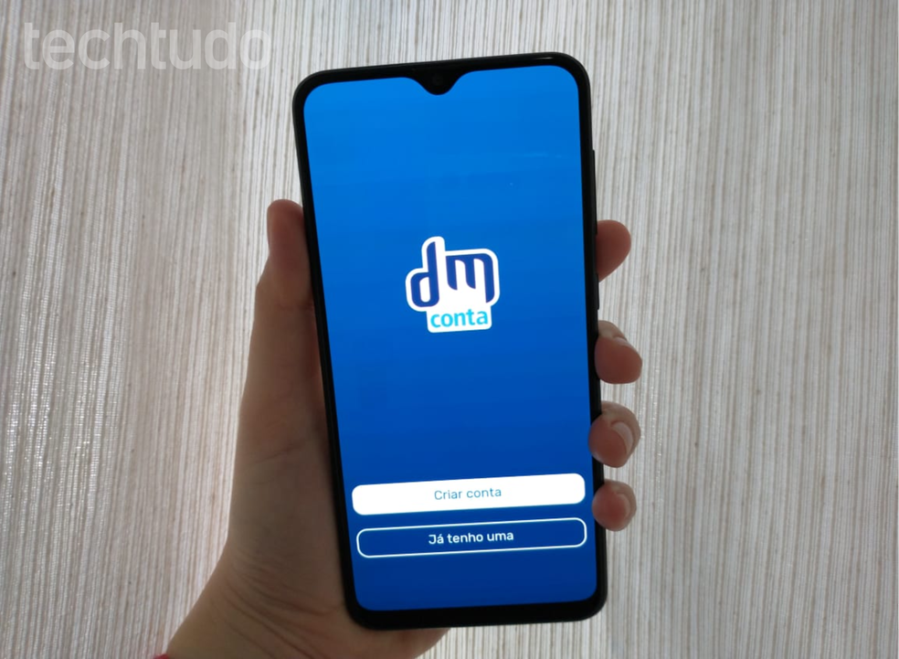 DMConta: conheça a conta digital da DMCard — Foto: Clara Fabro/TechTudo