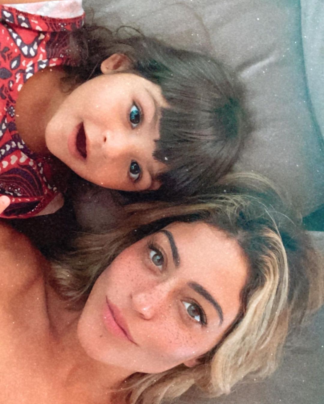 Carol Castro e a filha Nina (Foto: Reprodução: Instagram)