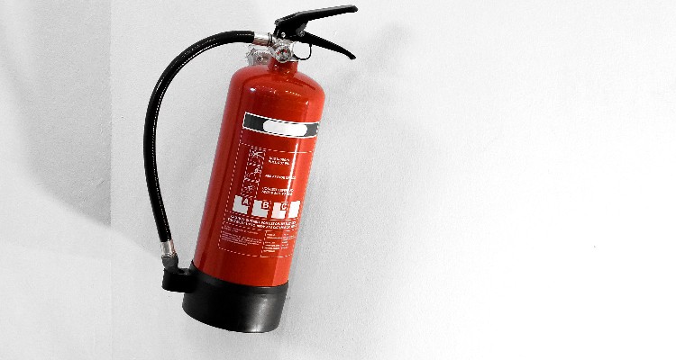 Decisão judicial do MPPE solicita providências contra incêndio e pânico nas escolas de Caruaru