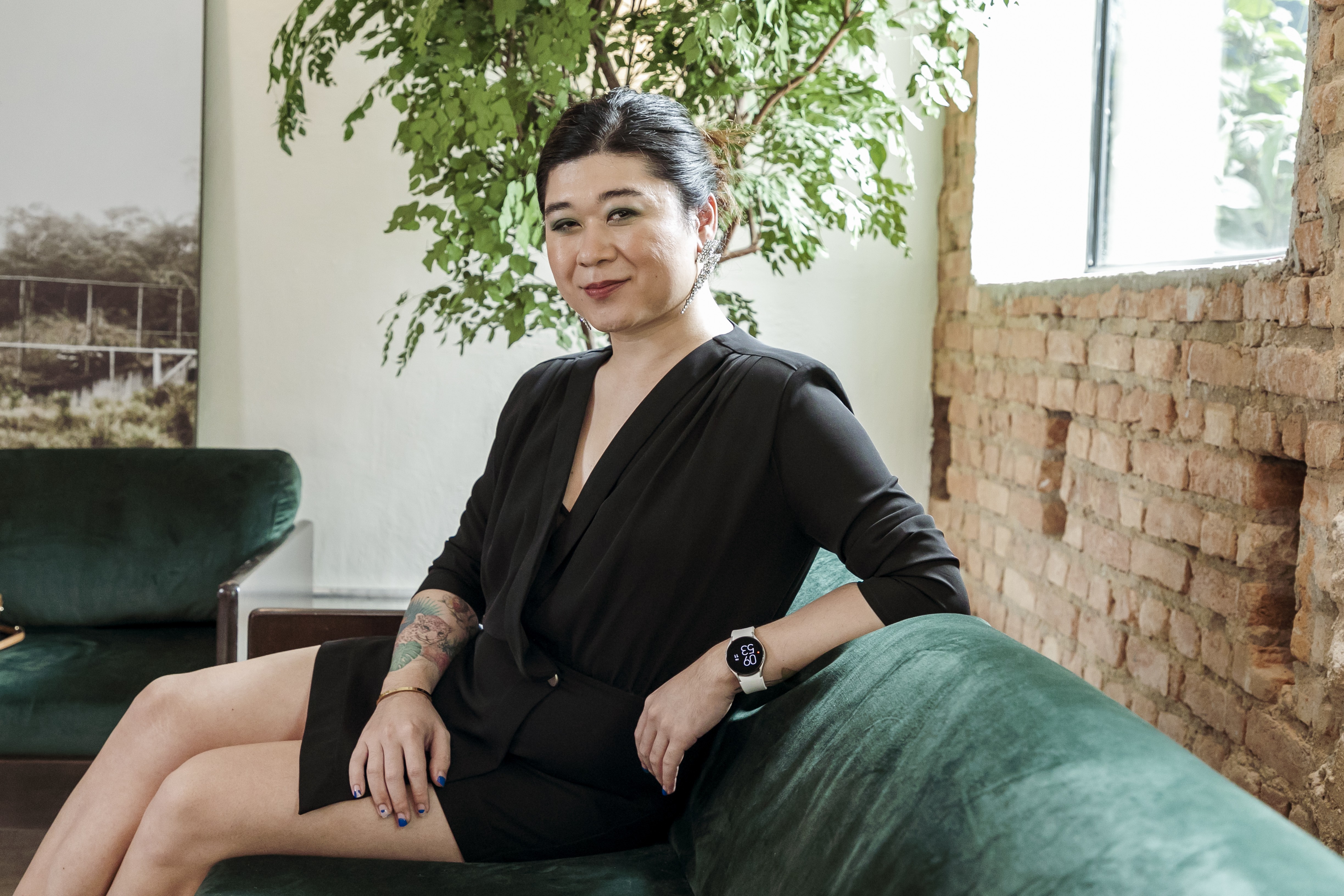 Gui Takahashi, coordenadora de conteúdo do Beleza na Web, durante o talk de Marie Claire na semana da mulher (Foto: Mariana Pekin )