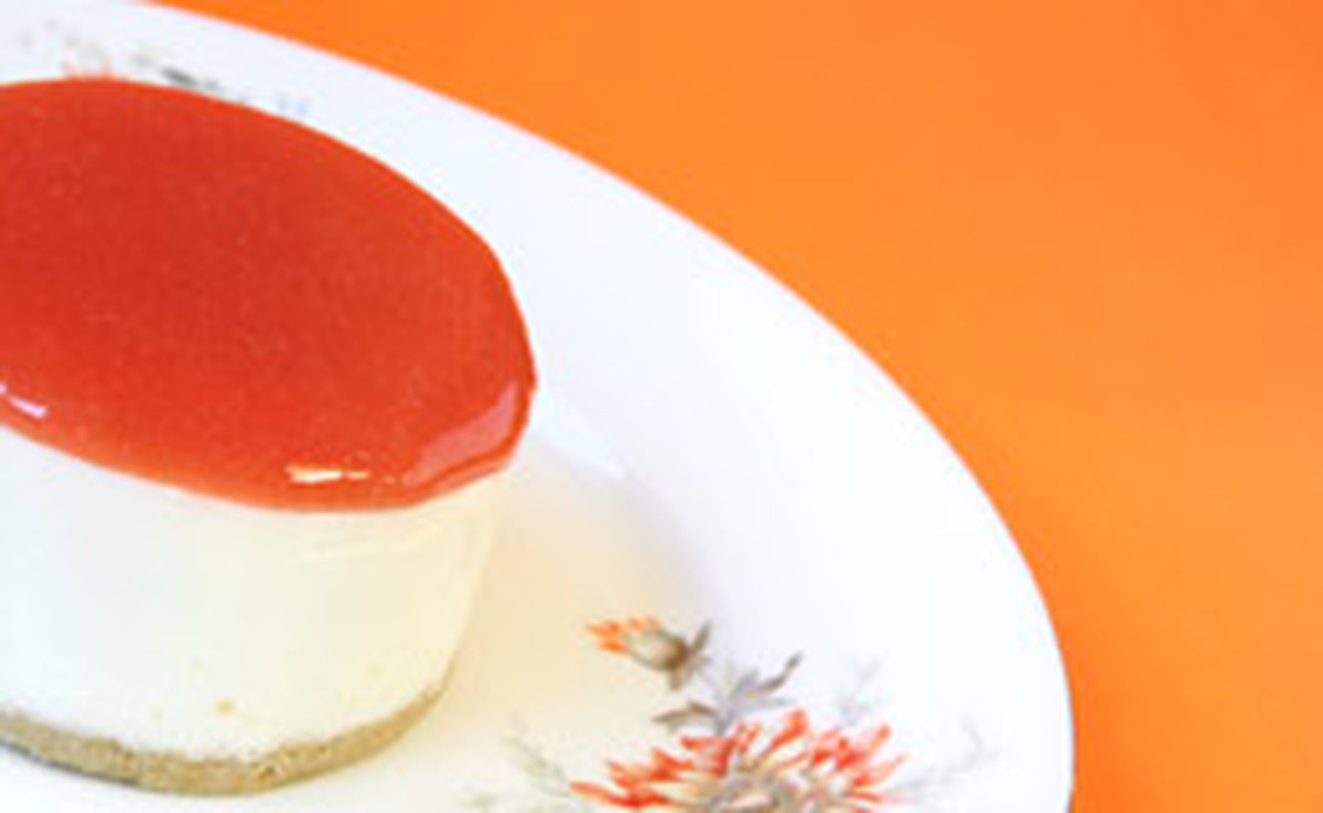 Cheesecake com calda de goiabada Receitas Gshow Gshow