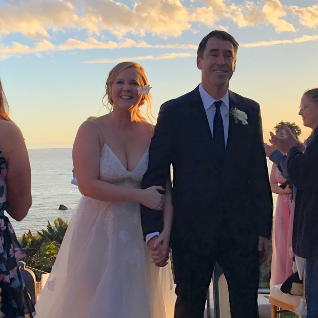 Amy Schumer e Chris Fischer se casam em segredo (Foto: Reprodução/Instagram)