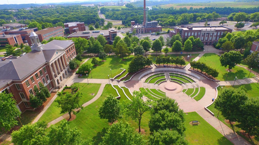 Tupac decidiu cursar engenharia elétrica na Universidade do Estado de Tennessee — Foto: TENNESSEE STATE UNIVERSITY/DIVULGAÇÃO