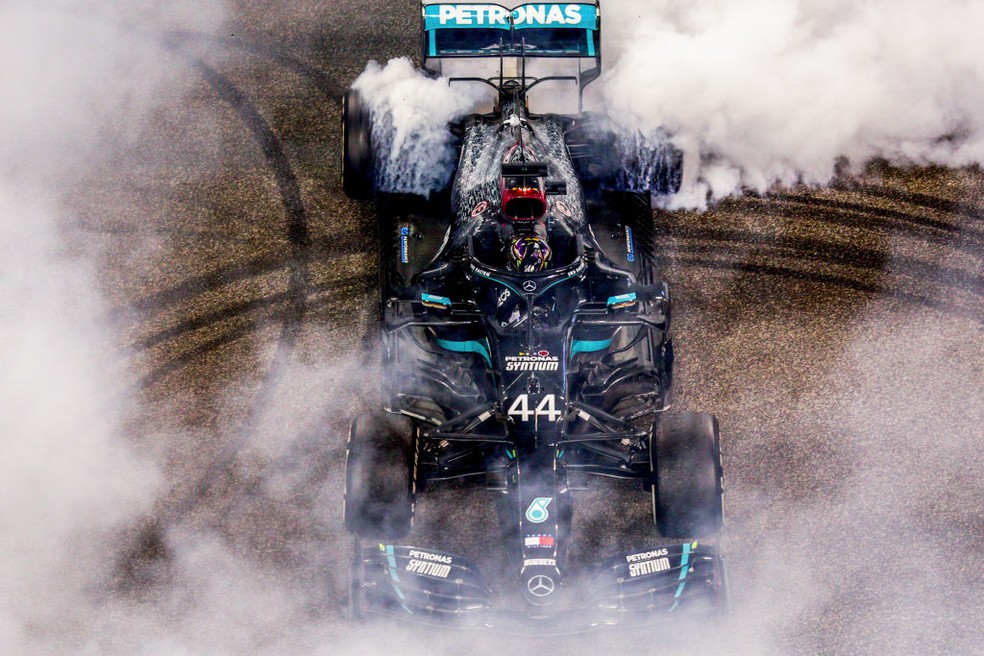 É normal que pilotos realizem zerinhos para celebrar vitórias — Foto: Peter Fox/Getty Images