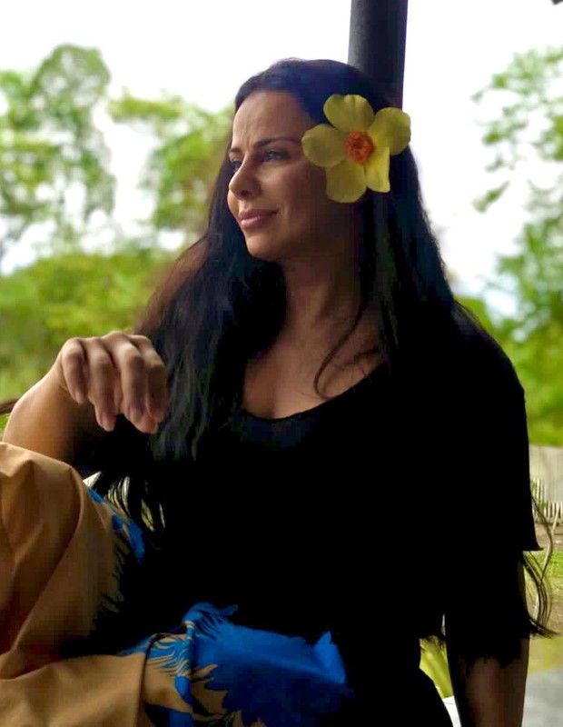 Viviane Araújo em bastidores de filme (Foto: Reprodução/Instagram)