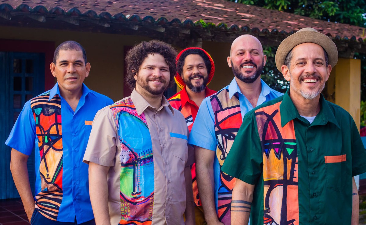 Banda Cascabulho calienta junio con 'Fogo na pele', un disco de forró que incluye un homenaje a Jackson do Pandeiro | blog de mauro ferreira