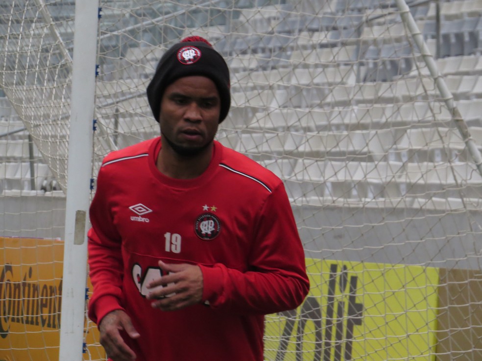 O último clube de Carlos Alberto foi o Atlético-PR, em 2017 — Foto: Fernando Freire