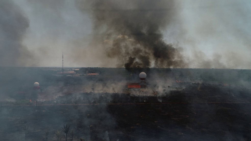 Incêndio registrado no Espaço Alternativo de Porto Velho em 5 de agosto de 2021 — Foto: Ruan Gabriel/Rede Amazônica 