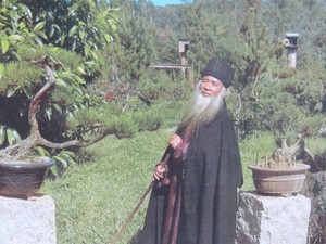 Chang Dai Chien em sua propriedade em Taiaçupeba (Foto: Arquivo pessoal/Nobolo Mori)