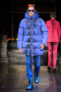 Moschino - Semana de Moda de Londres Inverno 2016