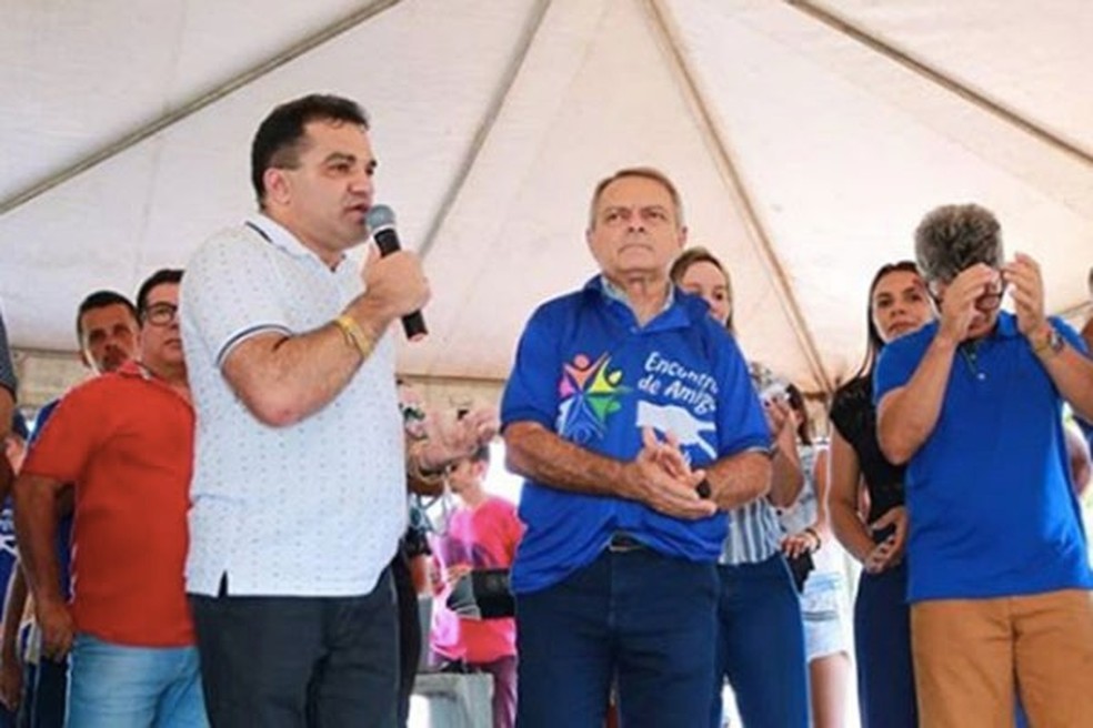 Deputado HÃ©lio Soares em evento polÃ­tico com deputado federal Josimar de MaranhÃ£ozinho em Satubinha (MA) â Foto: DivulgaÃ§Ã£o/Arquivo pessoal