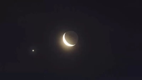 O extraordinário alinhamento de 5 planetas e a Lua em raro 'desfile' no céu