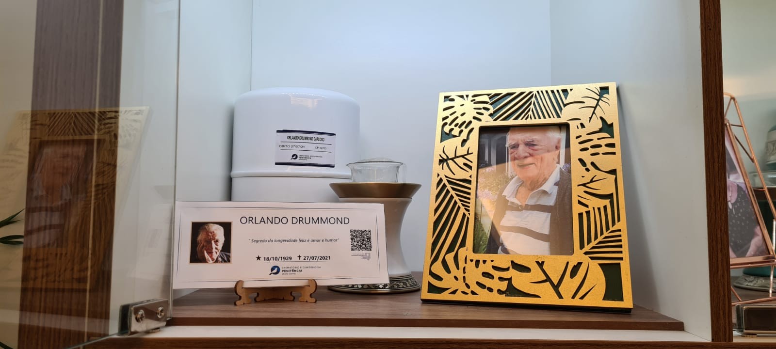 Cinzas de Orlando Drummond estão dispostas em uma urna no columbário do Crematório e Cemitério da Penitência, no Rio (Foto: Divulgação/Cemitério da Penitência)