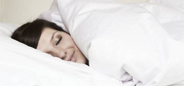 Várias pesquisas se dedicam a entender como certas pessoas conseguem alcançar um descanso mais eficiente, precisando de menos horas de sono para recuperar energias. (Foto: GETTY IMAGES (via BBC))