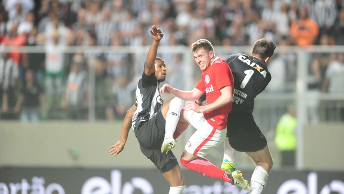 Aylon Inter x Atlético-MG (Foto: Ricardo Duarte/Divulgação Inter)
