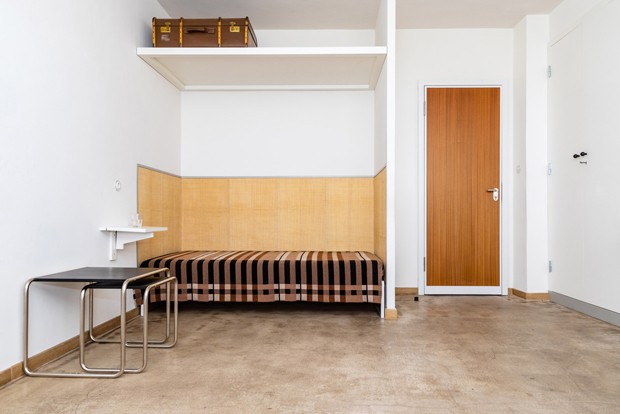 Designers reeditam cobertor criado para os alojamentos da Bauhaus (Foto: Divulgação)