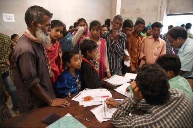 Governo indiano afirma que Registro Nacional de Cidadãos visa identificar imigrantes ilegais (Foto: AFP via BBC News)
