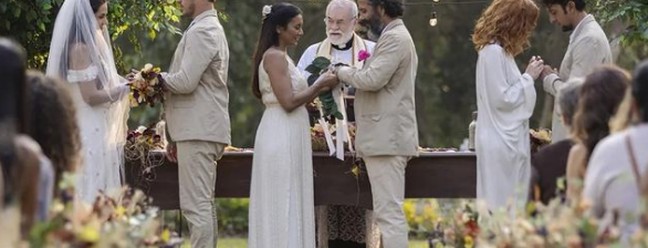 José Leôncio e Filó se casam numa cerimônia que também selará a união entre José Lucas e Irma e Tadeu e Zefa  — Foto: TV Globo